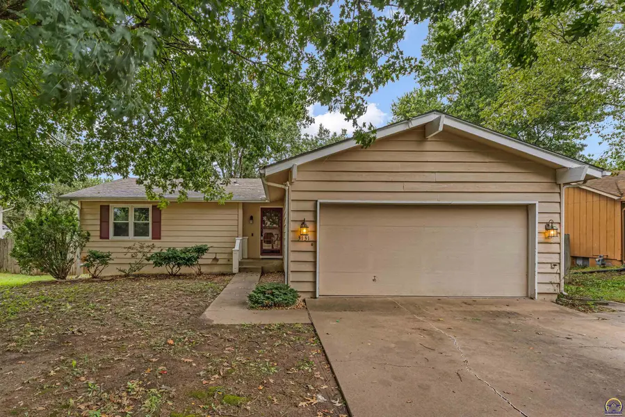 3131 SW Belle AVE, Topeka, KS 66614
