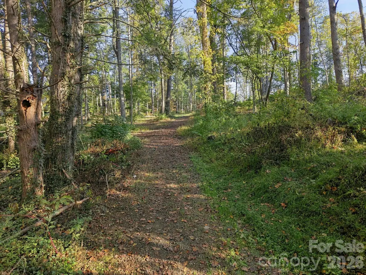 99999 Cane Creek RD, Fletcher, NC 28732