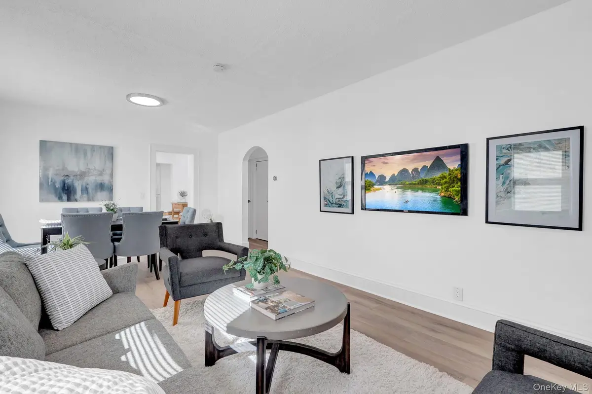 5 2nd PL, Roosevelt, NY 11575