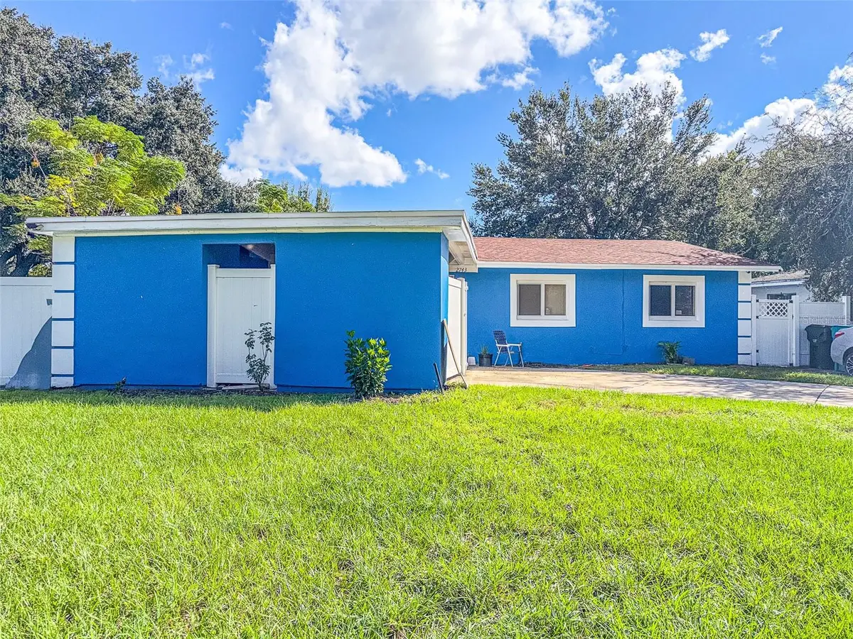 2743 GRANDOLA DR, Orlando, FL 32811