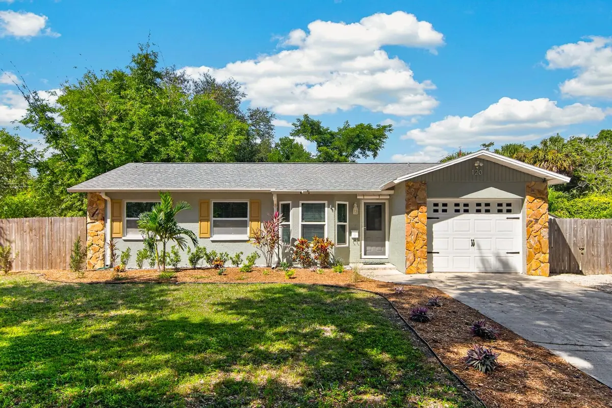 120 ORANGE AVE N, St Petersburg, FL 33710