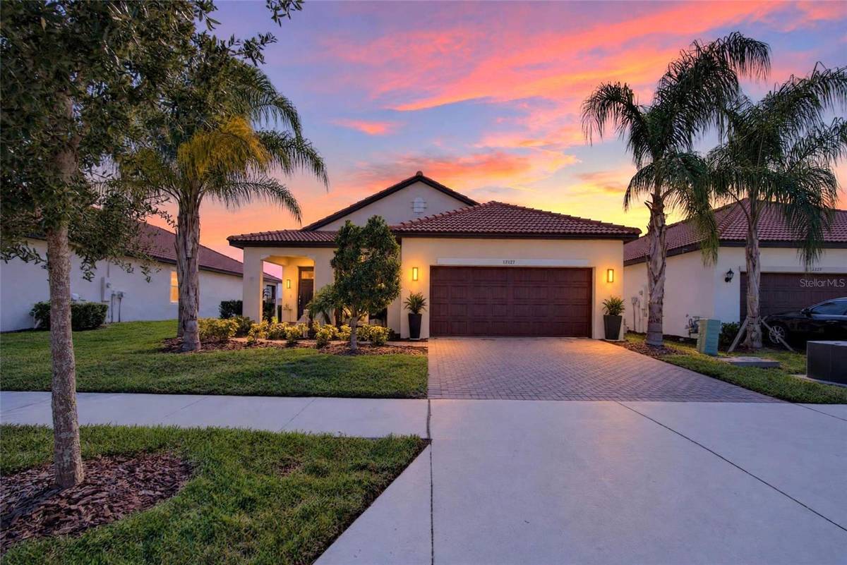 17127 HOLLY WELL AVE, Wimauma, FL 33598