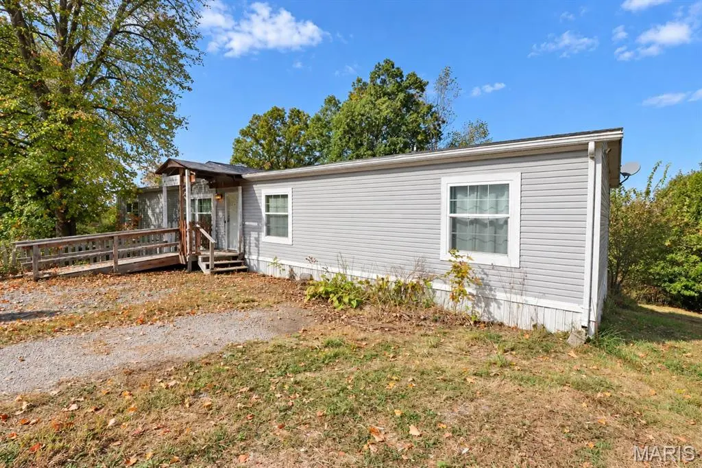 12747 County Road 4021, Holts Summit, MO 65043