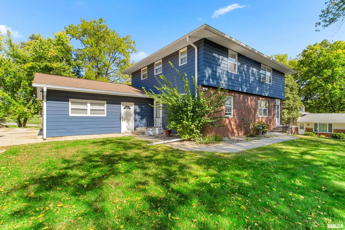 215-217 W CLARA AVE, Peoria, IL 61614