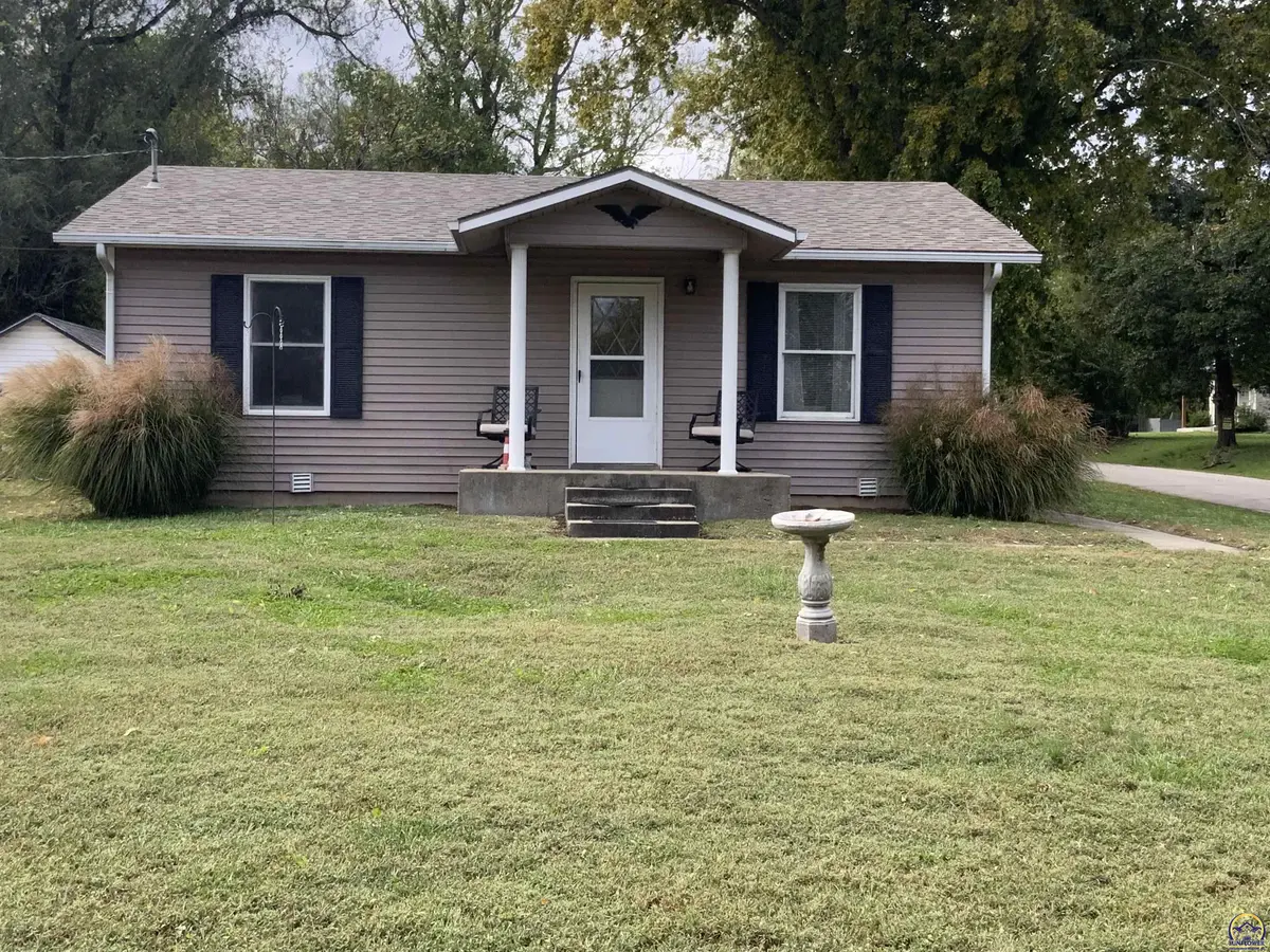 302 Delaware ST, Oskaloosa, KS 66066-0000