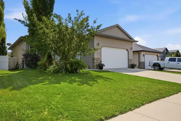 926 Ramage CRES, Red Deer, AB T4H 3X9