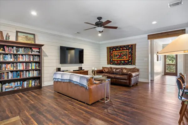 110 Curva Bonita, Wimberley, TX 78676