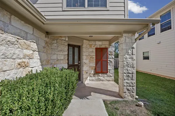 368 Housefinch LOOP, Leander, TX 78641