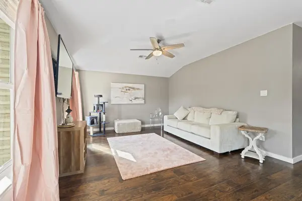 3933 Rolling Canyon TRL, Round Rock, TX 78681