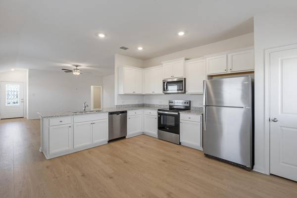 116 Paria CT, Jarrell, TX 76537