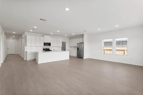 110 Miglia ST, Hutto, TX 78634