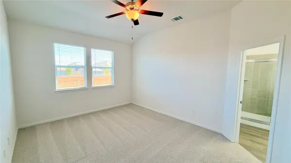379 Old Town RD, Kyle, TX 78640