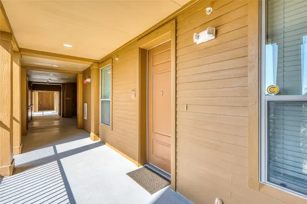 101 West Bank DR #23, Horseshoe Bay, TX 78657