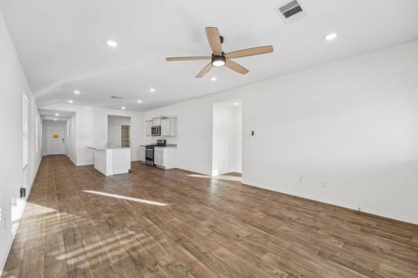 159 Granary DR, Kyle, TX 78640