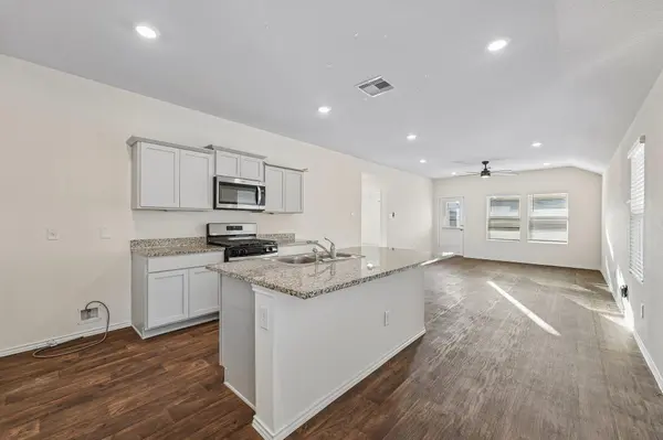 159 Granary DR, Kyle, TX 78640