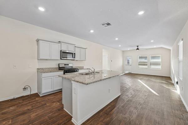 159 Granary DR, Kyle, TX 78640