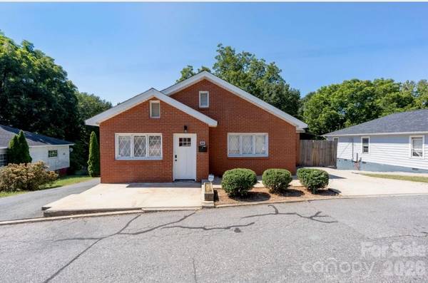387 Woodlawn ST, Cramerton, NC 28032