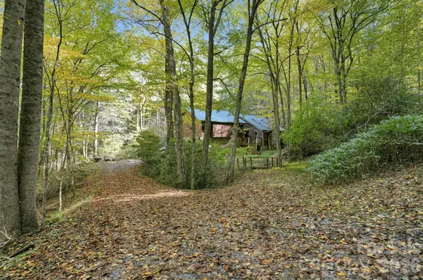 199 Shady Glen LN, Boone, NC 28607