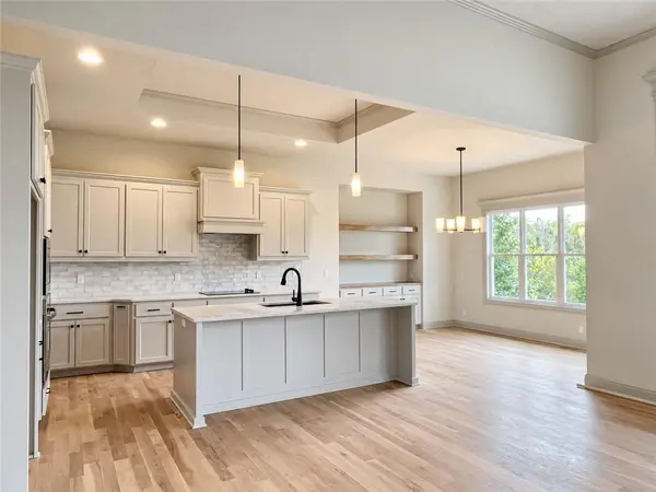 12496 S Barth RD, Olathe, KS 66061