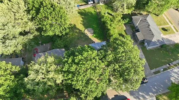 1305 Madison ST, Lee's Summit, MO 64081