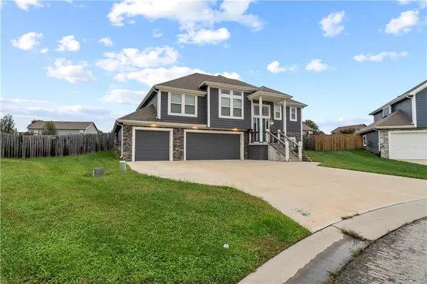 1907 N 162nd TER, Basehor, KS 66007
