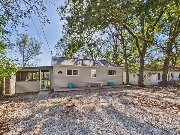 29787 Vixen AVE, Warsaw, MO 65355