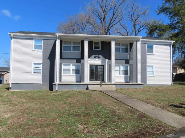 904 Parkview DR, Boonville, IN 47601-2212