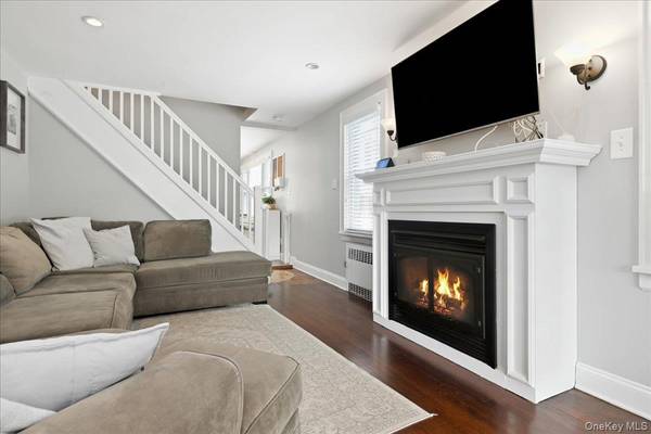 1090 Webber AVE, South Hempstead, NY 11550