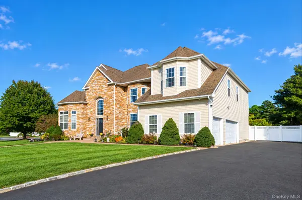 1 Westover CT, Shoreham, NY 11786