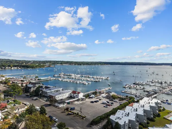 21-23 West DR, Port Washington, NY 11050