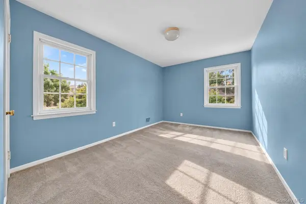 223-54 56th RD, Oakland Gardens, NY 11364