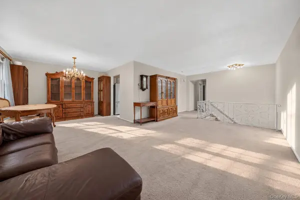 223-54 56th RD, Oakland Gardens, NY 11364