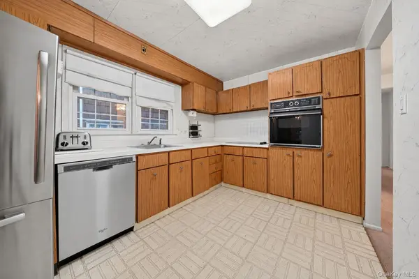 223-54 56th RD, Oakland Gardens, NY 11364