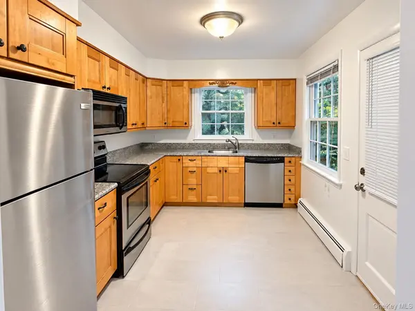205 Waccabuc RD #7, Goldens Bridge, NY 10526