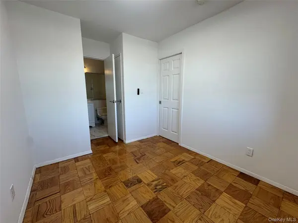740 E Broadway, Long Beach, NY 11561