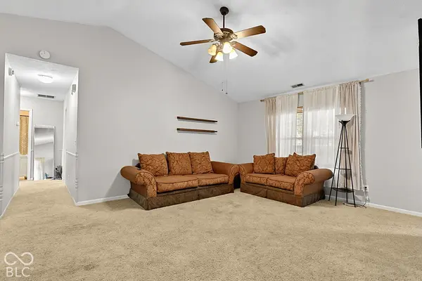 105 Fountain DR, Mooresville, IN 46158