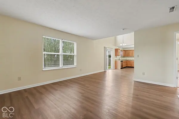 13006 Quarterback LN, Fishers, IN 46037