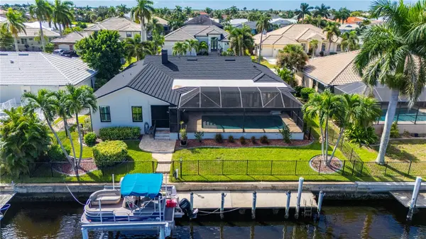 2112 WYATT CIR, Punta Gorda, FL 33950