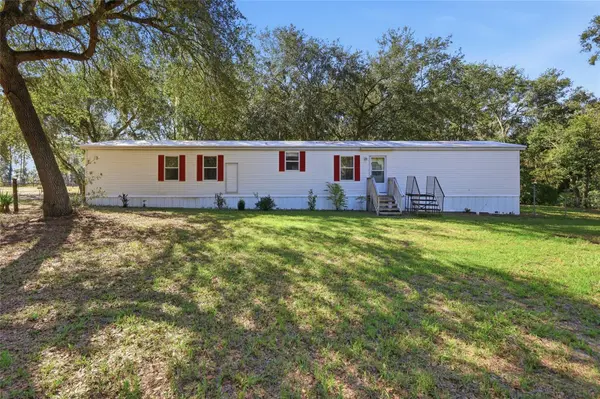 2138 LAKE ELLA RD, Fruitland Park, FL 34731