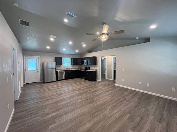 24737 W US 27 HWY, High Springs, FL 32643