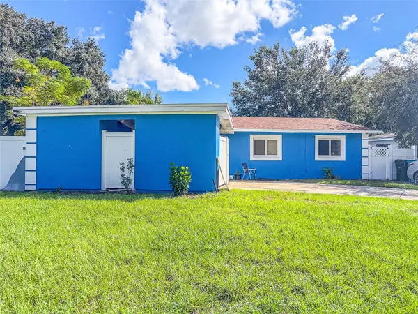 2743 GRANDOLA DR, Orlando, FL 32811