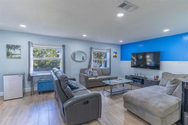 2743 GRANDOLA DR, Orlando, FL 32811