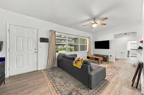 133 E LAUREN CT, Fern Park, FL 32730