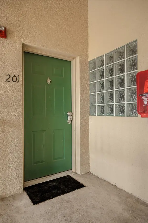 6007 SKYDALE WAY #201, Riverview, FL 33578