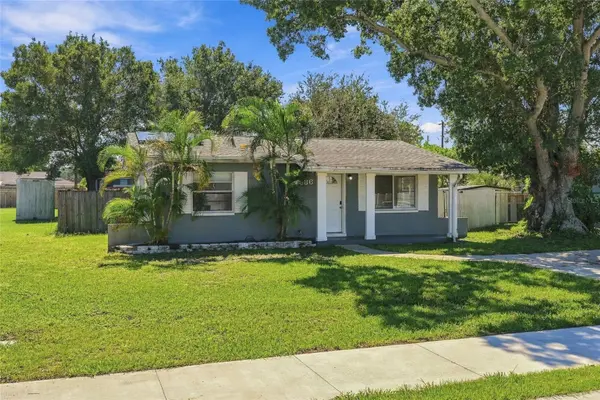 4586 42ND AVE N, St Petersburg, FL 33714