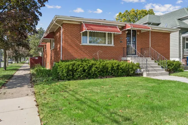 818 S 2nd AVE, Maywood, IL 60153