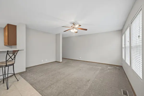 602 Grand Canyon CIR #0, Crystal Lake, IL 60014