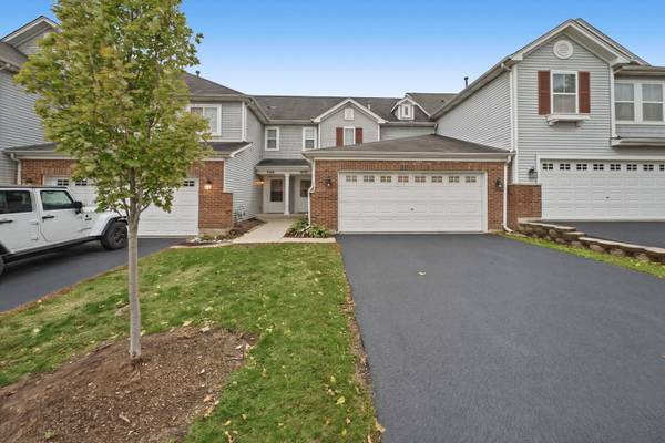 602 Grand Canyon CIR #0, Crystal Lake, IL 60014