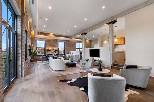401 N Aberdeen ST #4N, Chicago, IL 60642