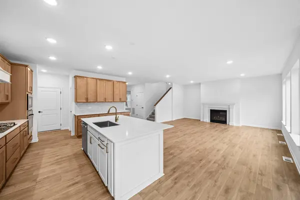 10557 Minnesota LN N, Maple Grove, MN 55369